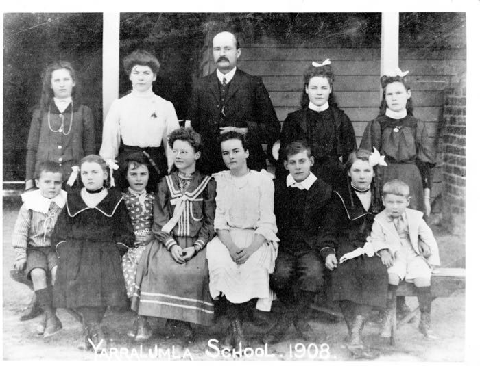 Teacher Michael O'Rourke and class at Yarralumla Subsidised school 1908
