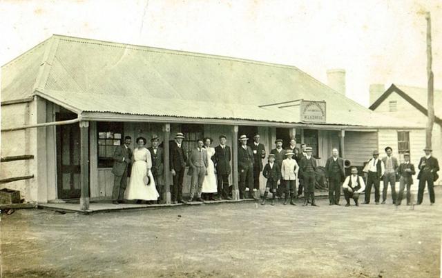 Group outside the Cricketers' Arms, c. 1910
