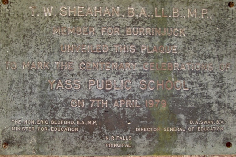 Centenary plaque, Yass Public School