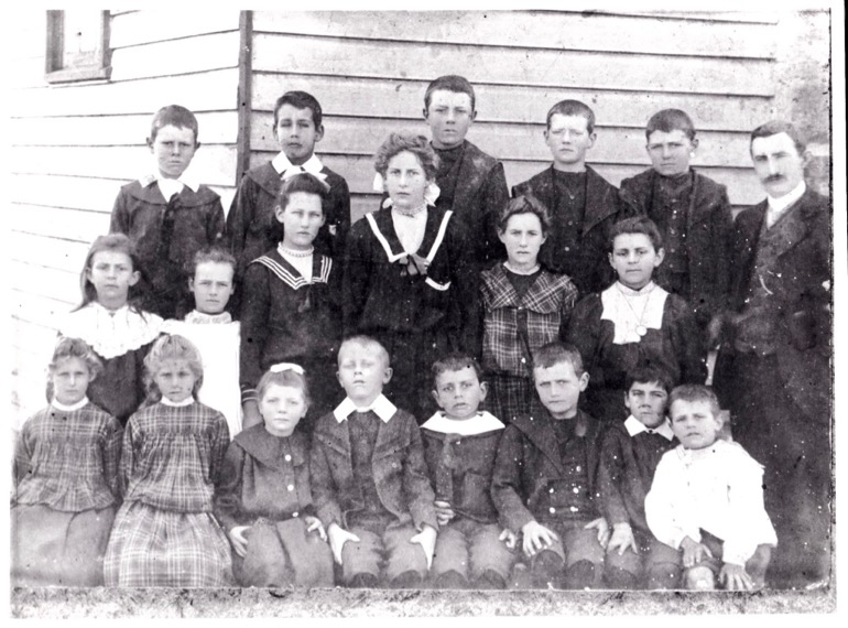 Narrabundah (Crossroads) School 1909